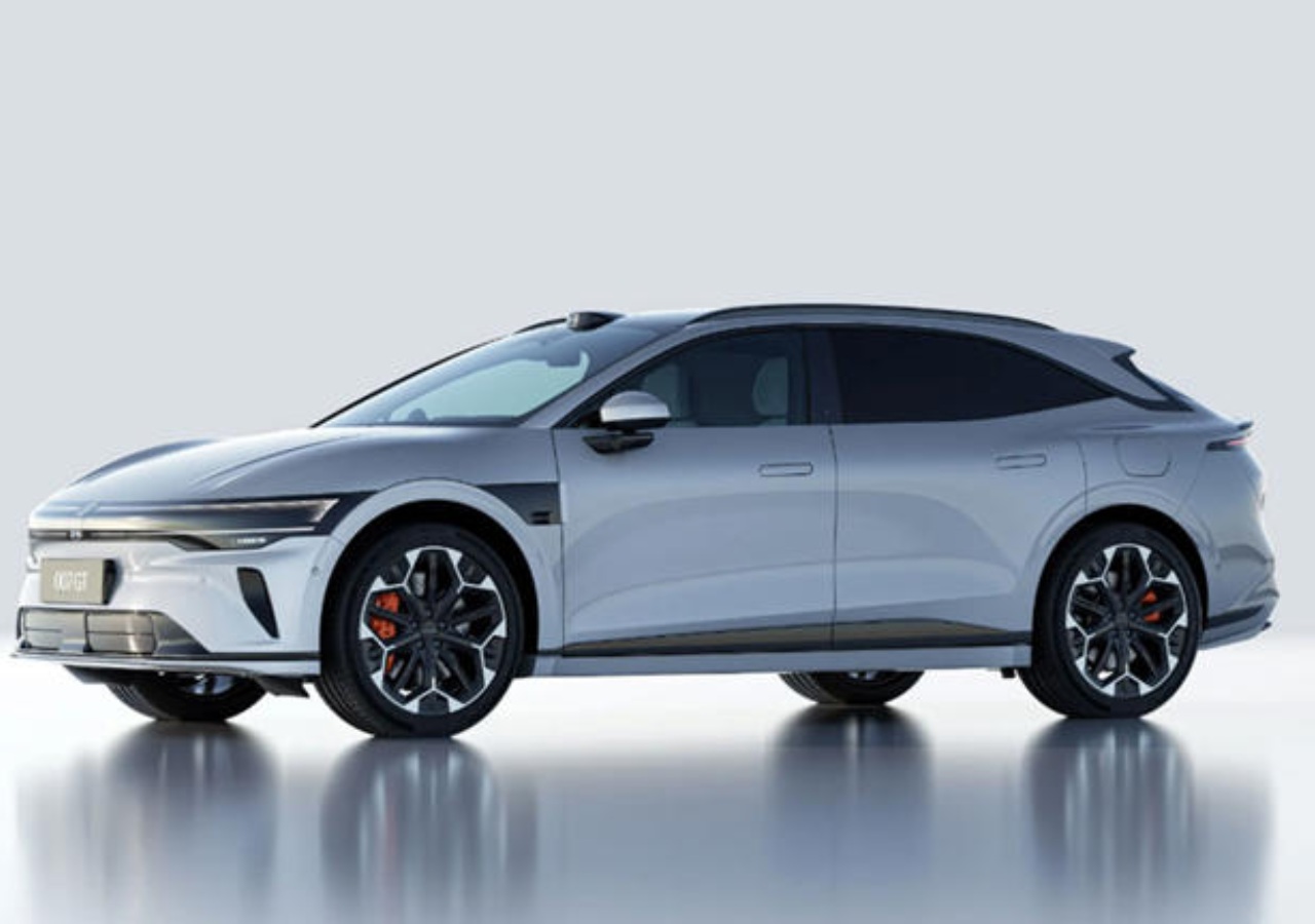 Zeekr Launches the 007 GT The Ideal Family Car